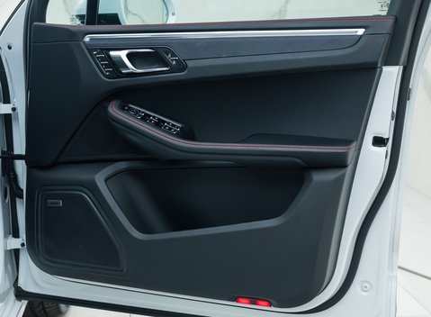 Porsche Macan GTS 27