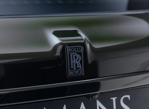 Rolls-Royce Cullinan Series II BLACK BADGE 41