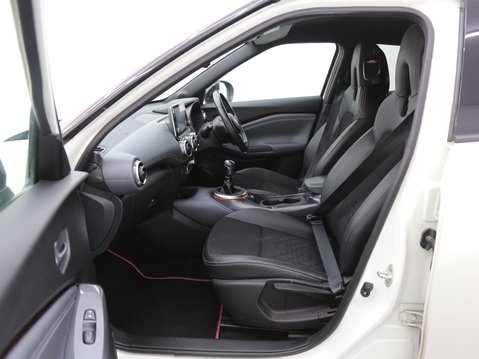 Nissan Juke 1.0 DIG-T Tekna Euro 6 (s/s) 5dr 23