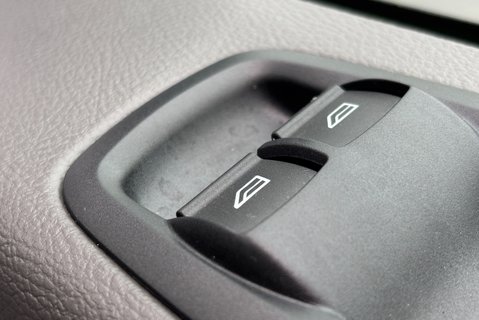 Ford Transit 470 Drw L2 130 ps Leader 3 Way Tipper 34