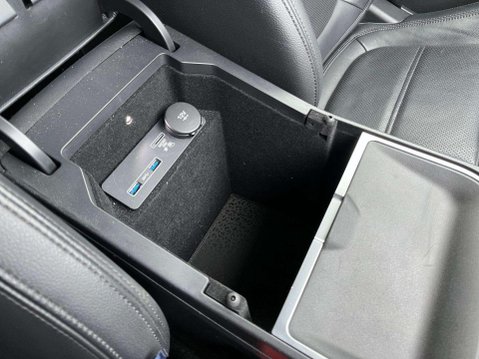 Jaguar E-Pace 2.0 D180 S Auto AWD Euro 6 (s/s) 5dr 33