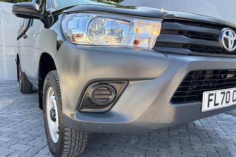 Toyota Hilux Active 4WD D-4D Single Cab Pickup - Gullwing Canopy 20