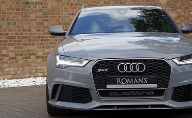 Audi RS6 Avant Performance 5