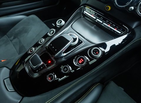 Mercedes-Benz AMG GT R 23