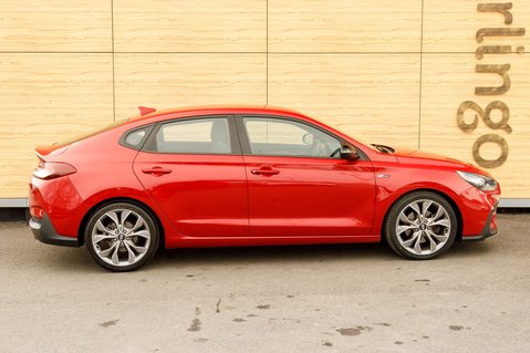 Hyundai i30 T-GDI FASTBACK N LINE PLUS NAV 13