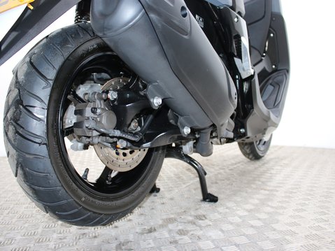 Yamaha Nmax 125 GPD125-A ABS 23