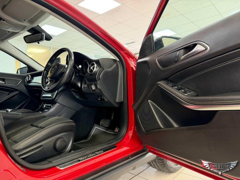 Mercedes-Benz GLA 1.6 GLA180 Urban Edition 7G-DCT Euro 6 (s/s) 5dr 46