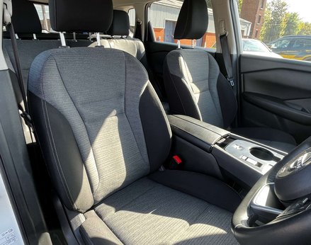 Nissan X-Trail 1.5 X-Trail Acenta Premium MHEV CVT 5dr 64