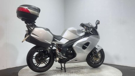 Triumph Sprint 2006 36K FULL LUGGAGE NEW MOT WARRANTY VERY CLEAN TOURER 2