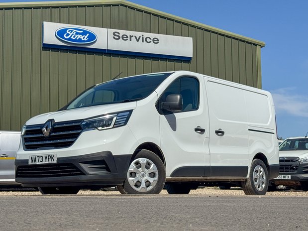 Renault Trafic AUTO SWB L1H1 Low Roof Business SL29 Air Con Sensors EURO 6 1