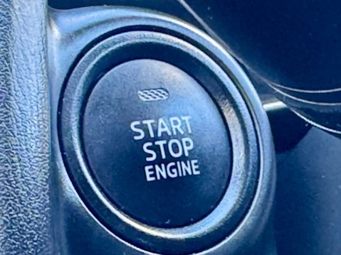 Mazda 2 SPORTS LAUNCH EDITION 25