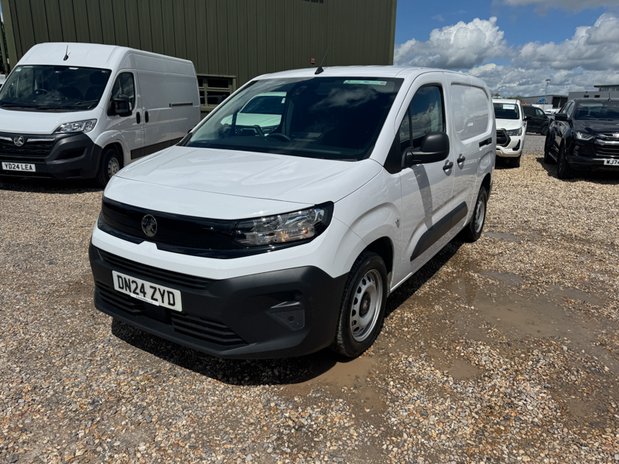 Vauxhall Combo Crew Cab LWB L2H1 Low Roof Prime 2300 Aircon Cruise Nav EURO 6 3