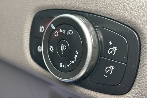 Ford Transit Custom 320 L2 Leader Panel Van - Air Con / Sat Nav 30