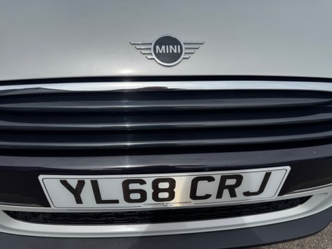 Mini Hatch COOPER CLASSIC 19