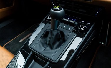 Porsche 911 GT3 TOURING (992.2) 21