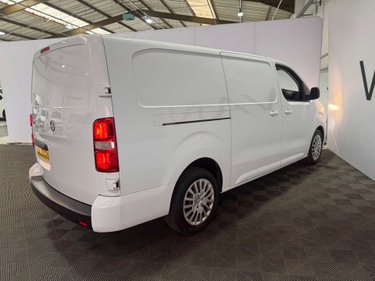 Vauxhall Vivaro 1.5 Vivaro F2900 Professional S/S 4
