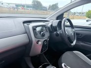 Toyota Aygo 1.0 VVT-I X-PLAY 9