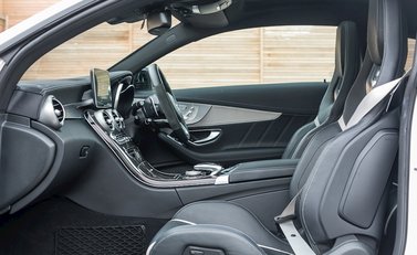 Mercedes-Benz C Class C63 S Coupe 16