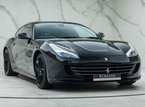 Ferrari GTC4 Lusso T 9
