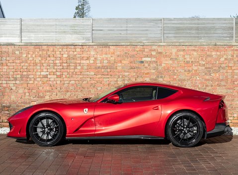 Ferrari 812 Superfast 2