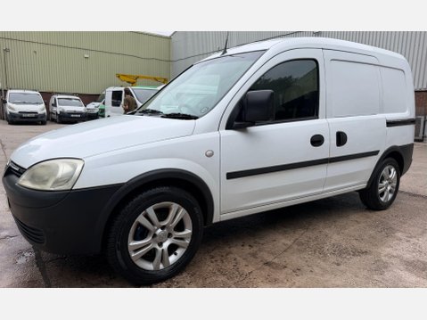 Vauxhall Combo 1.3 CDTi 1700 16v Panel Van 3dr Diesel Manual (134 g/km, 69 bhp) 24