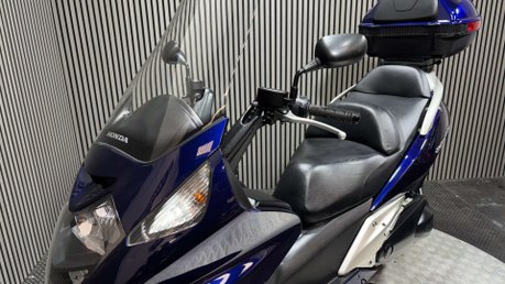 Honda FJS 2014 ONLY 9K 1 OWNER LONG MOT MAXI SCOOTER 600CC TWIN A2 9