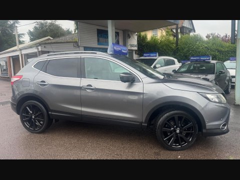 Nissan Qashqai 1.5 dCi Tekna 2WD Euro 6 (s/s) 5dr 8