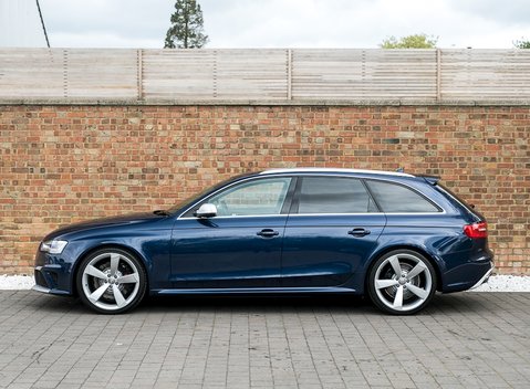 Audi RS4 Avant 2