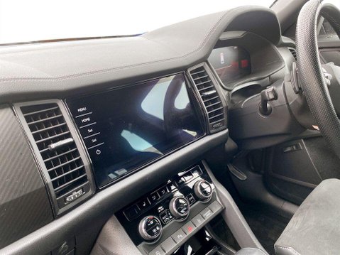 Skoda Kodiaq 1.5 TSI ACT SportLine SUV 5dr Petrol DSG Euro 6 (s/s) (7 Seat) (150 ps) Air 16