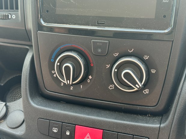 Fiat Ducato LWB L3H2 [SOLD AUC] Medium Roof Business Cruise Sensors EURO 6 NO VAT 30