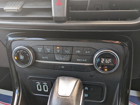 Ford Ecosport ST-LINE 27