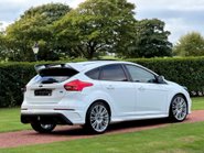 Ford Focus RS 2
