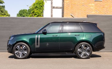 Land Rover Range Rover P550e AUTOBIOGRAPHY 3