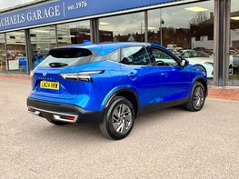 Nissan Qashqai 1.3 Qashqai Acenta Premium T MHEV CVT 5dr 8