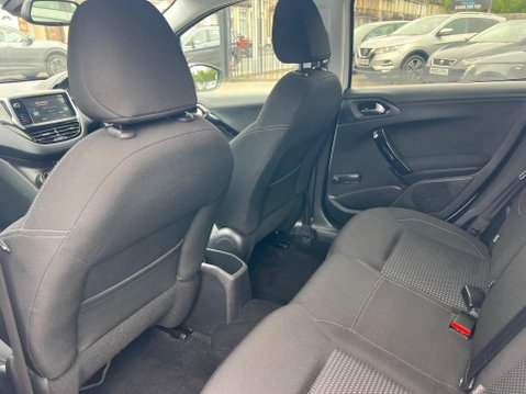 Peugeot 208 1.2 PureTech Allure Euro 6 5dr 28