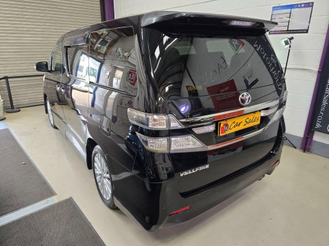 Toyota Vellfire 7