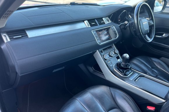 Land Rover Range Rover Evoque 2.2 ED4 PURE TECH COUPE PAN ROOF 32