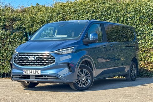 Ford Tourneo Custom Titanium Luxe | 9 Seat | Auto | L2 LWB | 320 | Euro 6 | £31,993 + vat