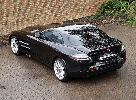Mercedes-Benz SLR McLaren 14