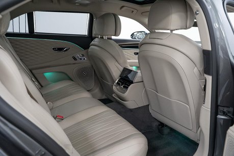 Bentley Flying Spur 6.0 W12 Saloon 4dr Petrol Auto 4WD Euro 6 (635 ps) 19