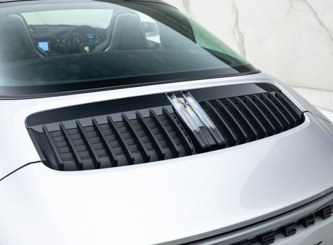 Porsche 911 Targa 4 GTS (992) 50