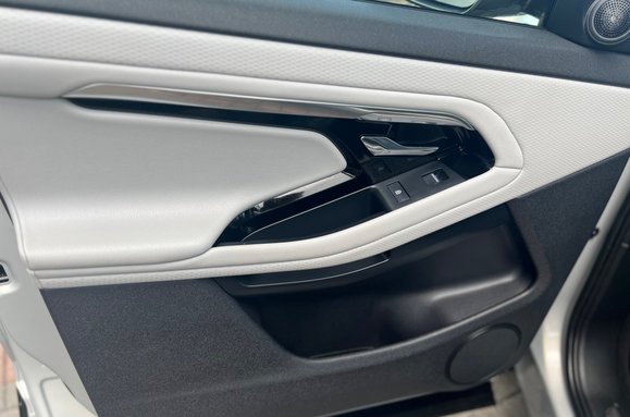 Land Rover Range Rover Evoque R-DYNAMIC S MHEV 30