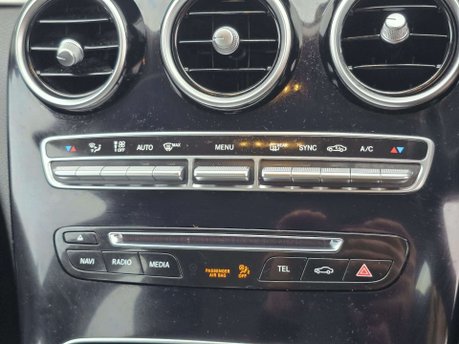 Mercedes-Benz C Class 2.1 C220 BlueTEC Sport Saloon 4dr Diesel G-Tronic+ Euro 6 (s/s) (170 ps) 29