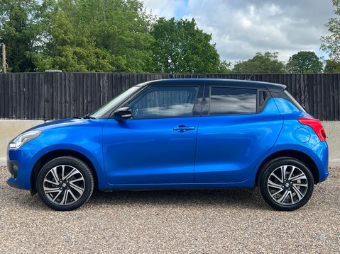 Suzuki Swift SZ5 DUALJET ALLGRIP MHEV 6