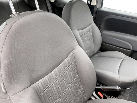 Fiat 500 1.0 MHEV Hatchback 3dr Petrol Manual Euro 6 (s/s) (70 bhp) Air Con - Bluet 11