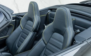 Porsche 911 Turbo S Cabriolet (992) 31