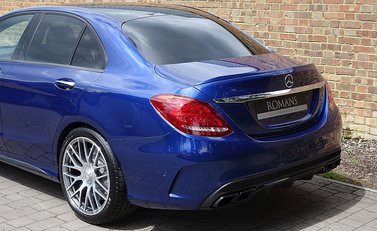 Mercedes-Benz C Class C63 Saloon 18