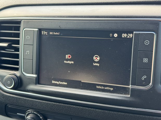 Vauxhall Vivaro LWB L2H1 [SOLD CM] Low Roof Sportive 2900 Air Con Sensors EURO 6 NO VAT 22