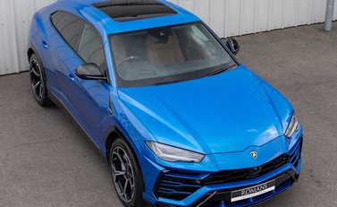 Lamborghini Urus 8