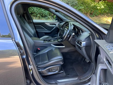 Jaguar F-Pace 2.0 D180 R-Sport Auto AWD Euro 6 (s/s) 5dr 12